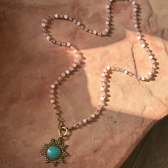 Handmade hand knotted gemstone mother of pearl necklace with star stone center - Picture 12 of 15